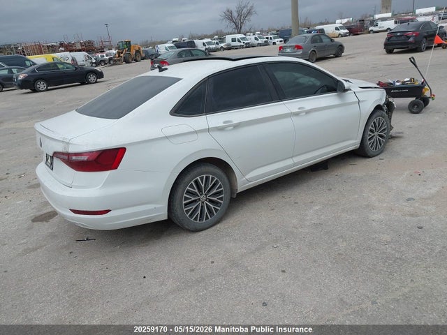 2021 Volkswagen Jetta Highline 1.4 Tsi მანქანა იყიდება აუქციონზე, vin: 3VWE57BU6MM061997, აუქციონის ნომერი: 20259170