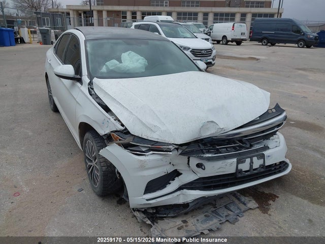 2021 Volkswagen Jetta Highline 1.4 Tsi მანქანა იყიდება აუქციონზე, vin: 3VWE57BU6MM061997, აუქციონის ნომერი: 20259170