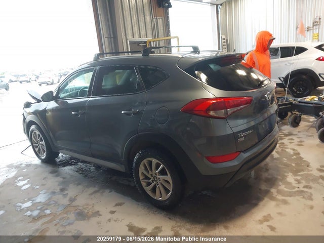 KM8J3CA4XHU304693 Hyundai Tucson