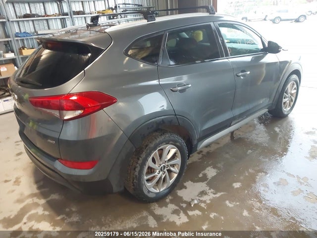 KM8J3CA4XHU304693 Hyundai Tucson