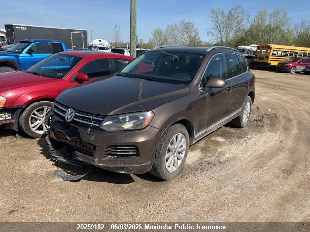 20259182 :رقم المزاد ، WVGEP9BP5ED001740 vin ، 2014 Volkswagen Touareg V6 Tdi مزاد بيع