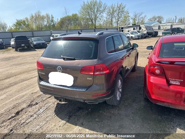 20259182 :رقم المزاد ، WVGEP9BP5ED001740 vin ، 2014 Volkswagen Touareg V6 Tdi مزاد بيع
