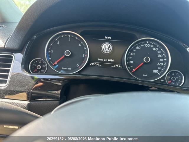 20259182 :رقم المزاد ، WVGEP9BP5ED001740 vin ، 2014 Volkswagen Touareg V6 Tdi مزاد بيع