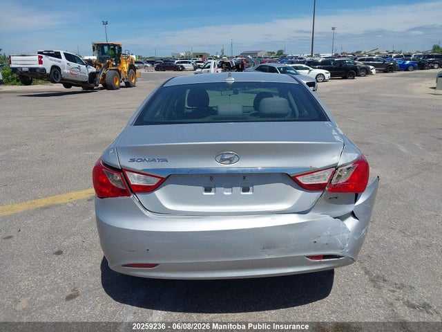 2011 Hyundai Sonata Gls მანქანა იყიდება აუქციონზე, vin: 5NPEB4AC1BH067146, აუქციონის ნომერი: 20259236
