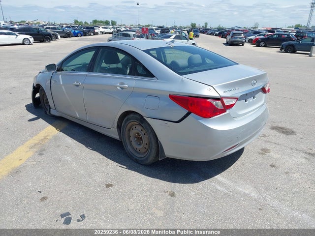 2011 Hyundai Sonata Gls მანქანა იყიდება აუქციონზე, vin: 5NPEB4AC1BH067146, აუქციონის ნომერი: 20259236