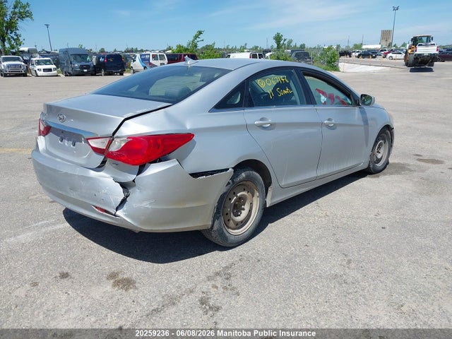 2011 Hyundai Sonata Gls მანქანა იყიდება აუქციონზე, vin: 5NPEB4AC1BH067146, აუქციონის ნომერი: 20259236