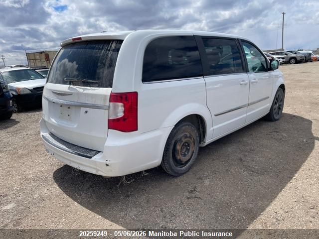 Продажа на аукционе авто 2015 Chrysler Town & Country S, vin: 2C4RC1HG9FR714696, номер лота: 20259249
