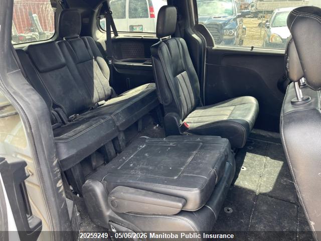 Продажа на аукционе авто 2015 Chrysler Town & Country S, vin: 2C4RC1HG9FR714696, номер лота: 20259249