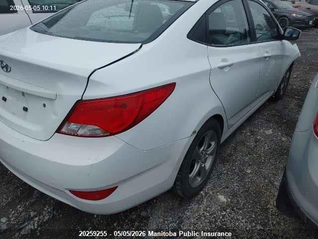 2016 Hyundai Accent Gl მანქანა იყიდება აუქციონზე, vin: KMHCT4AE1GU165785, აუქციონის ნომერი: 20259255