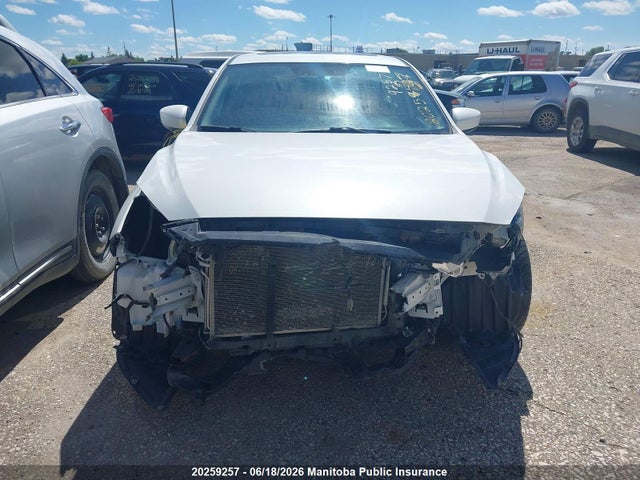 2015 Mazda Mazda3 Sport Gs Sky მანქანა იყიდება აუქციონზე, vin: 3MZBM1L73FM217010, აუქციონის ნომერი: 20259257