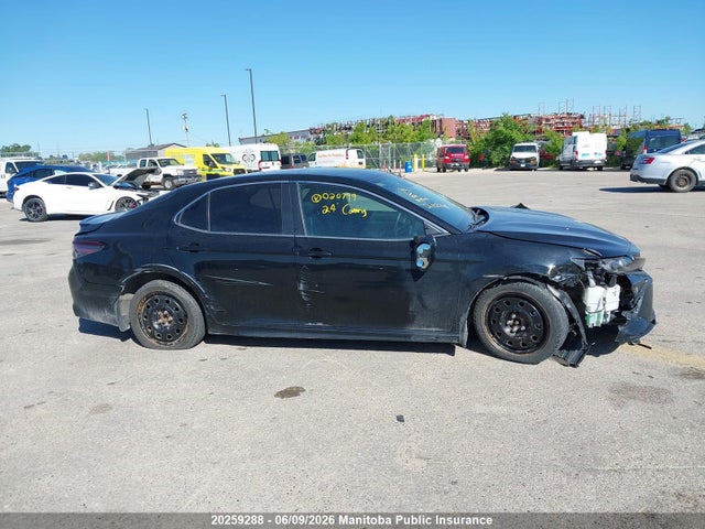 2024 Toyota Camry Se Hybrid მანქანა იყიდება აუქციონზე, vin: 4T1B21HK6RU020799, აუქციონის ნომერი: 20259288