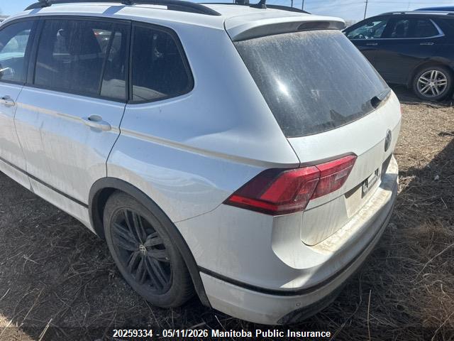 Aukcja sprzedaży 2022 Volkswagen Tiguan Comfort R-line 2.0 Tsi, vin: 3VV8B7AX1NM043401, numer aukcji: 20259334