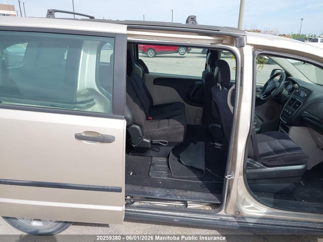 2C4RDGBG6ER287596 Dodge Grand Caravan Se