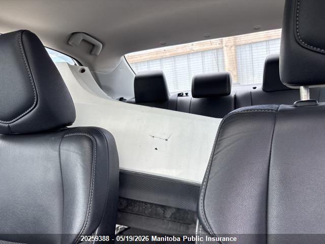 2014 Toyota Corolla S მანქანა იყიდება აუქციონზე, vin: 2T1BURHE3EC046615, აუქციონის ნომერი: 20259388
