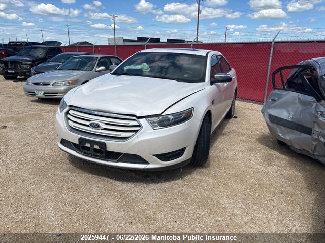 Ford Taurus Limited 2018 1FAHP2J80JG115226 Image 2