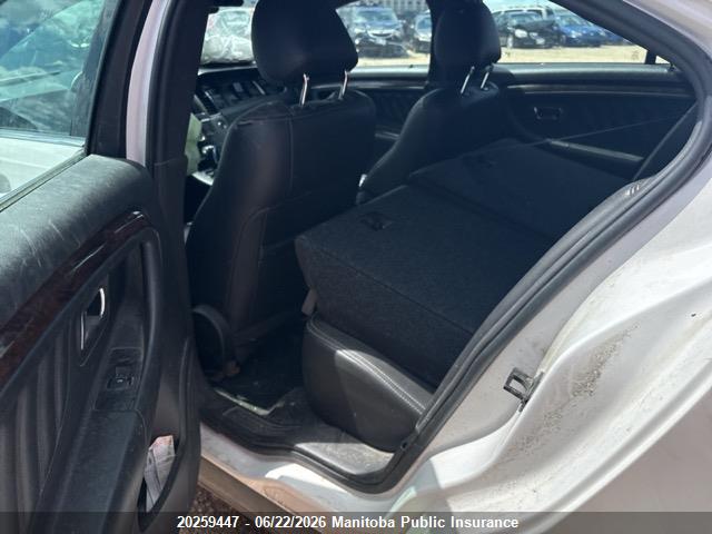 Ford Taurus Limited 2018 1FAHP2J80JG115226 Image 8