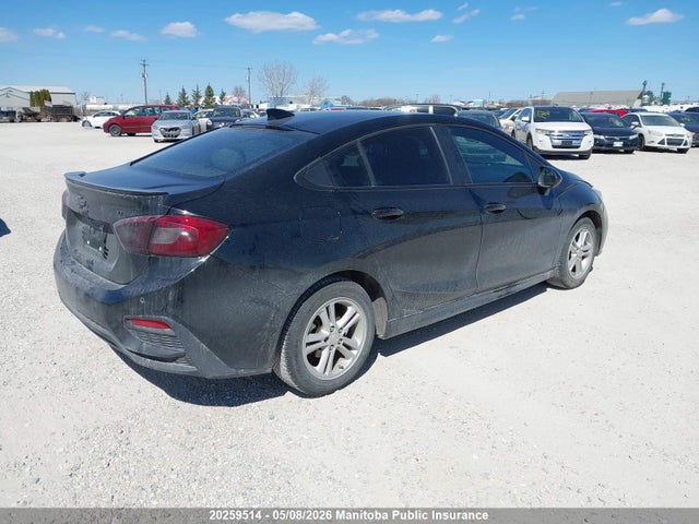 1G1BE5SMXJ7196084 Chevrolet Cruze Lt Turbo