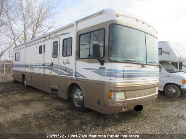 20259522 :رقم المزاد ، 735ZX7152866 vin ، 1999 Fleetwood Fleetwood مزاد بيع