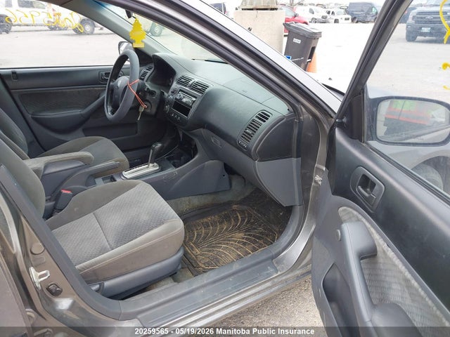 20259565 :رقم المزاد ، 2HGES16335H040102 vin ، 2005 Honda Civic Se مزاد بيع