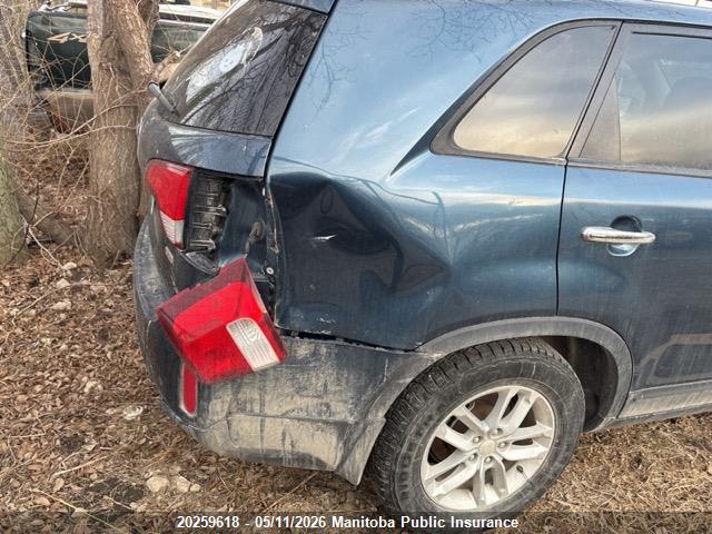 5XYKT3A68EG523577 KIA SORENTO LX