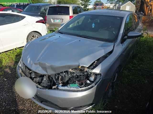 2015 Chrysler 200 S V6 მანქანა იყიდება აუქციონზე, vin: 1C3CCCBG2FN694013, აუქციონის ნომერი: 20259628