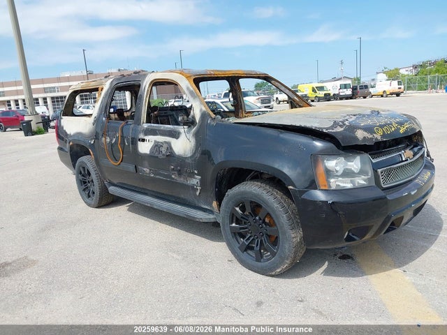 2013 Chevrolet Suburban 1500 Lt მანქანა იყიდება აუქციონზე, vin: 1GNSKJE78DR101214, აუქციონის ნომერი: 20259639