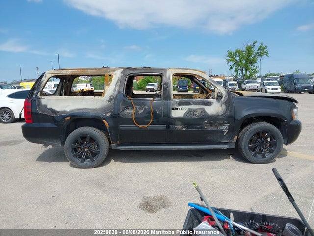 2013 Chevrolet Suburban 1500 Lt მანქანა იყიდება აუქციონზე, vin: 1GNSKJE78DR101214, აუქციონის ნომერი: 20259639