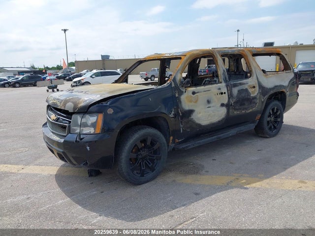 2013 Chevrolet Suburban 1500 Lt მანქანა იყიდება აუქციონზე, vin: 1GNSKJE78DR101214, აუქციონის ნომერი: 20259639