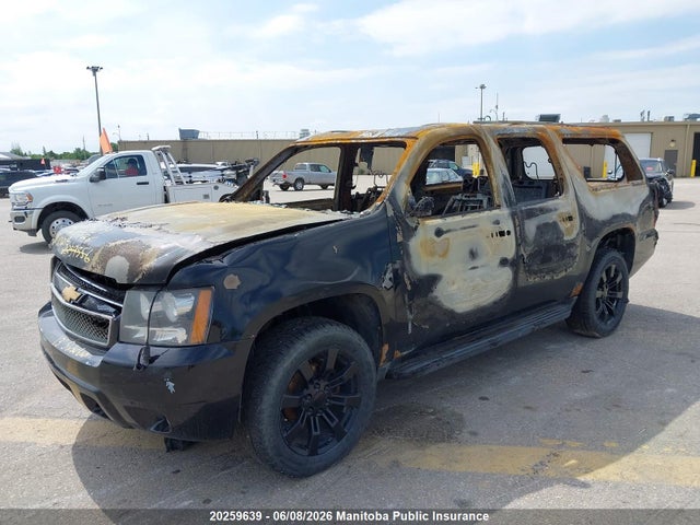 2013 Chevrolet Suburban 1500 Lt მანქანა იყიდება აუქციონზე, vin: 1GNSKJE78DR101214, აუქციონის ნომერი: 20259639