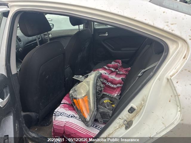KNAFK4A60E5151443 KIA FORTE EX