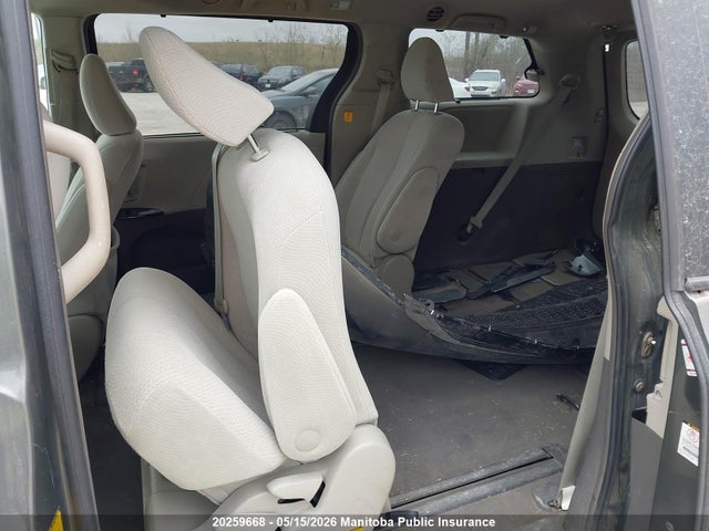 20259668 :رقم المزاد ، 5TDKK3DC7CS203011 vin ، 2012 Toyota Sienna Le V6 مزاد بيع
