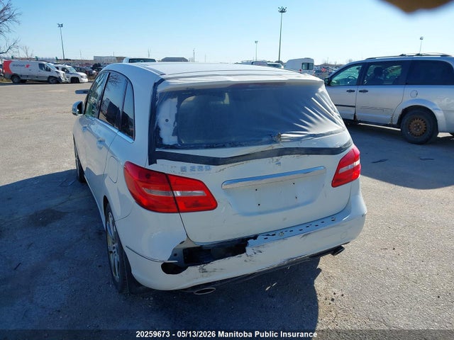 20259673 :رقم المزاد ، WDDMH4EB8DJ133333 vin ، 2013 Mercedes Benz B250 Turbo مزاد بيع