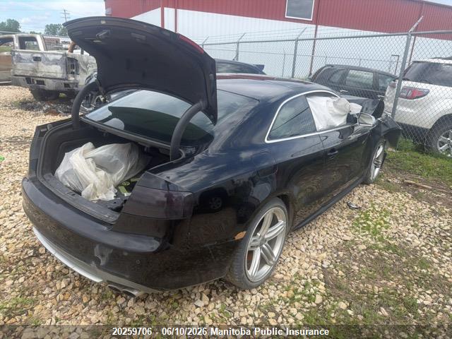 2011 Audi S5 4.2 Quattro მანქანა იყიდება აუქციონზე, vin: WAURVBFR2BA051598, აუქციონის ნომერი: 20259706