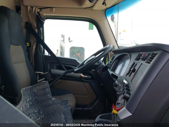 Продаж на аукціоні авто 2023 Kenworth T680, vin: 1XKYD49X5PJ955982, номер лоту: 20259743