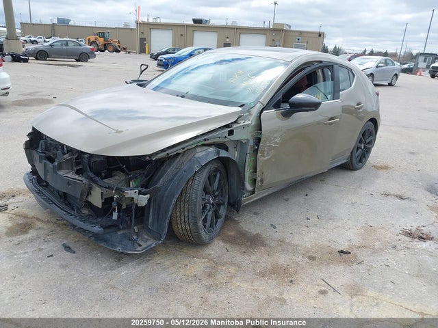 JM1BPBJY7S1778913 Mazda Mazda3 Sport Gt 2.5t I-activ