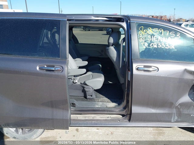5TDGSKFC5MS023332 Toyota Sienna Xle Hybrid