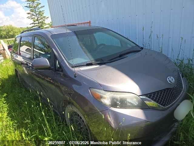 2012 Toyota Sienna Se V6 მანქანა იყიდება აუქციონზე, vin: 5TDXK3DC9CS221645, აუქციონის ნომერი: 20259807