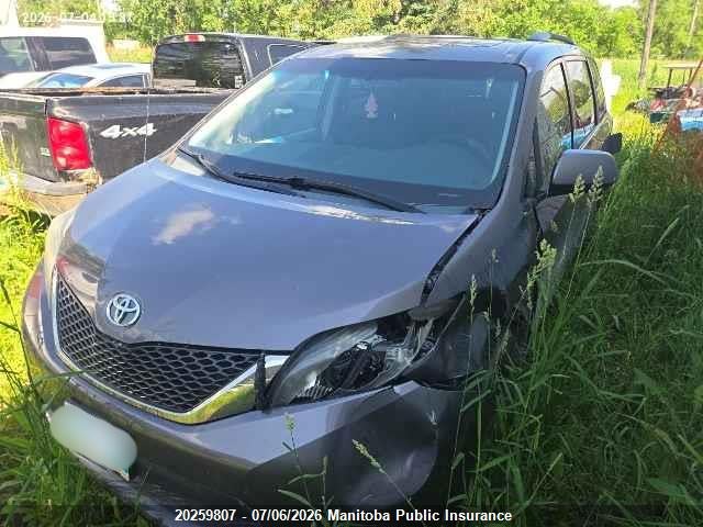 2012 Toyota Sienna Se V6 მანქანა იყიდება აუქციონზე, vin: 5TDXK3DC9CS221645, აუქციონის ნომერი: 20259807