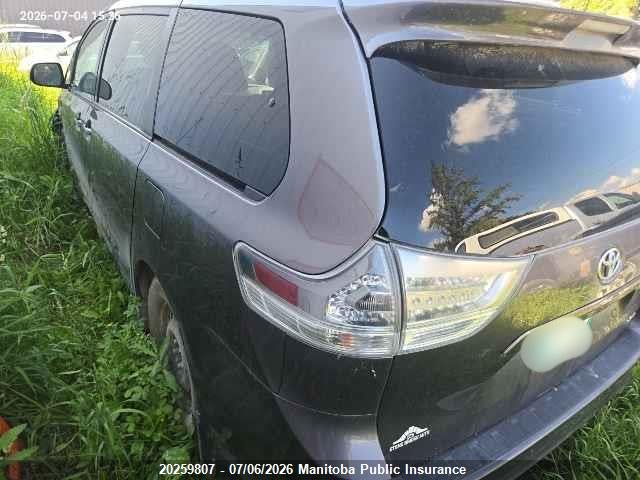 2012 Toyota Sienna Se V6 მანქანა იყიდება აუქციონზე, vin: 5TDXK3DC9CS221645, აუქციონის ნომერი: 20259807