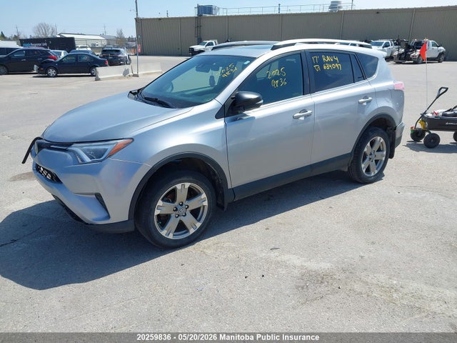 2T3JFREV5HW634097 Toyota RAV4 SE