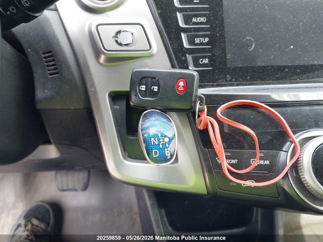 2016 Toyota Prius V მანქანა იყიდება აუქციონზე, vin: JTDZN3EUXGJ051063, აუქციონის ნომერი: 20259859