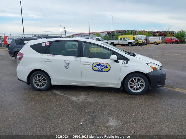 20260031 :رقم المزاد ، JTDZN3EU2FJ029167 vin ، 2015 Toyota Prius V مزاد بيع