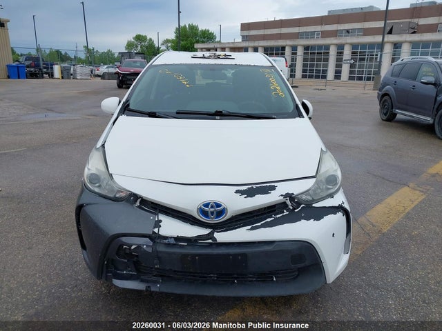 20260031 :رقم المزاد ، JTDZN3EU2FJ029167 vin ، 2015 Toyota Prius V مزاد بيع
