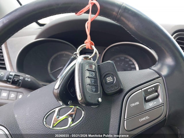 Продаж на аукціоні авто 2017 Hyundai Santa Fe Sport 2.4 Se, vin: 5XYZUDLB4HG472983, номер лоту: 20260035
