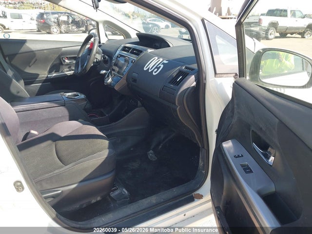 JTDZN3EU2JJ076028 Toyota PRIUS V