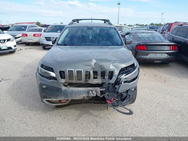 20260064 :رقم المزاد ، 1C4PJMBX4KD451439 vin ، 2019 Jeep Cherokee Trailhawk مزاد بيع