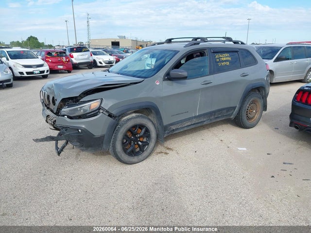 20260064 :رقم المزاد ، 1C4PJMBX4KD451439 vin ، 2019 Jeep Cherokee Trailhawk مزاد بيع