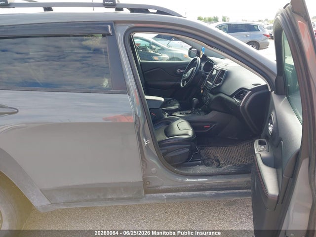 20260064 :رقم المزاد ، 1C4PJMBX4KD451439 vin ، 2019 Jeep Cherokee Trailhawk مزاد بيع