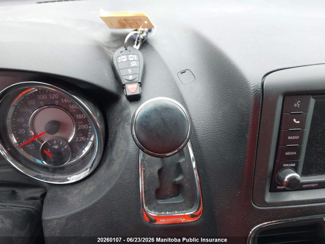 20260107 :رقم المزاد ، 2C4RC1BG4FR519811 vin ، 2015 Chrysler Town & Country Touring مزاد بيع