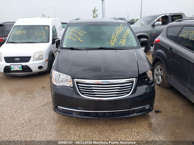 20260107 :رقم المزاد ، 2C4RC1BG4FR519811 vin ، 2015 Chrysler Town & Country Touring مزاد بيع